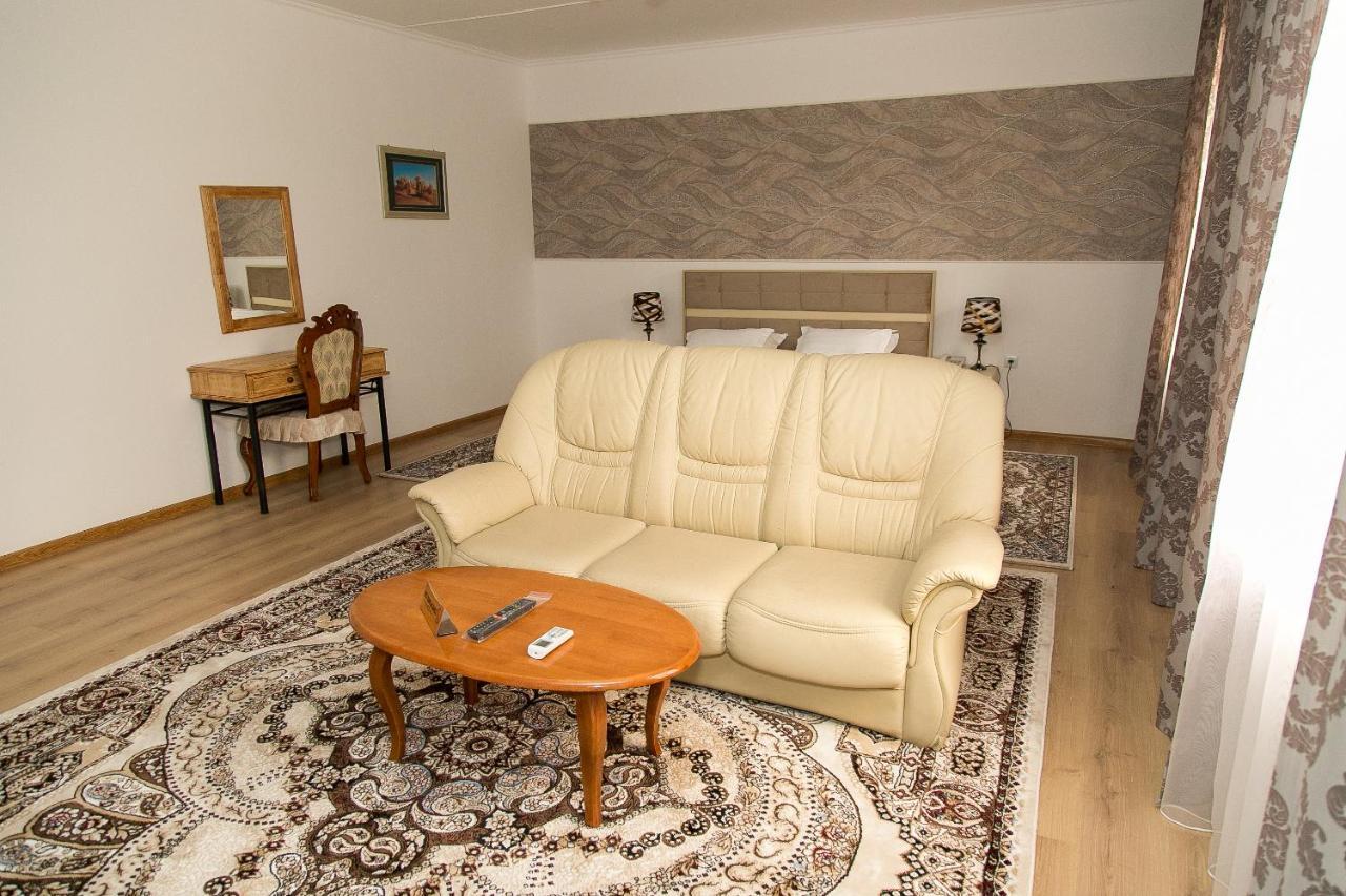 Mirage Hotel Kyzylorda Bagian luar foto